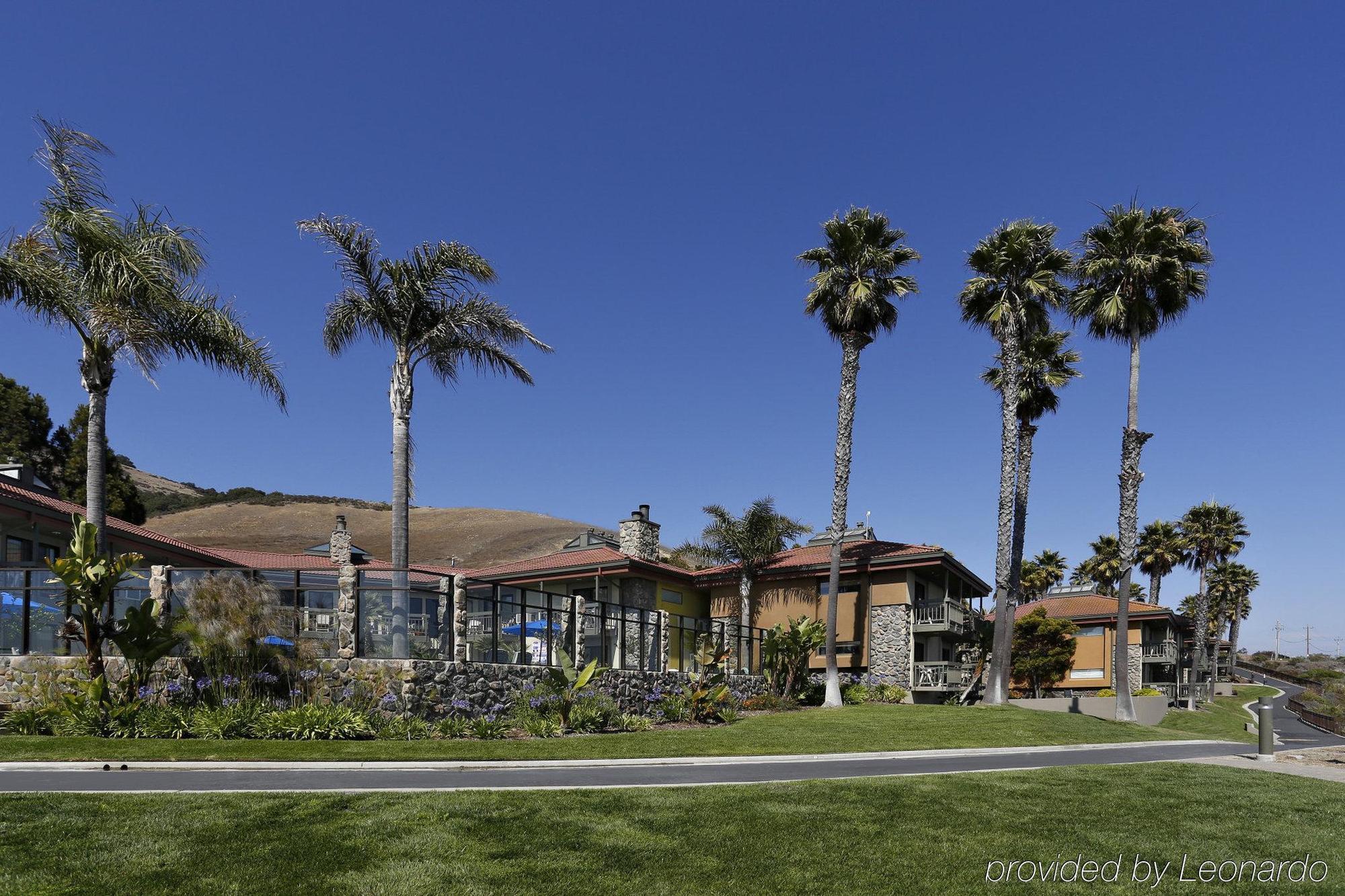 At The Cove Hotel 3*