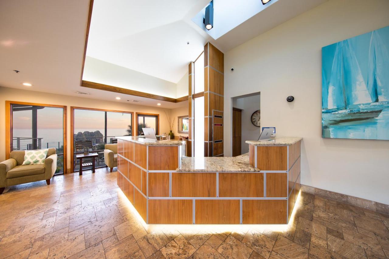 At The Cove Hotel 3*